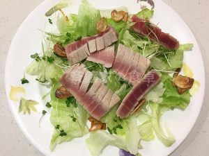 マグロのガーリックステーキ